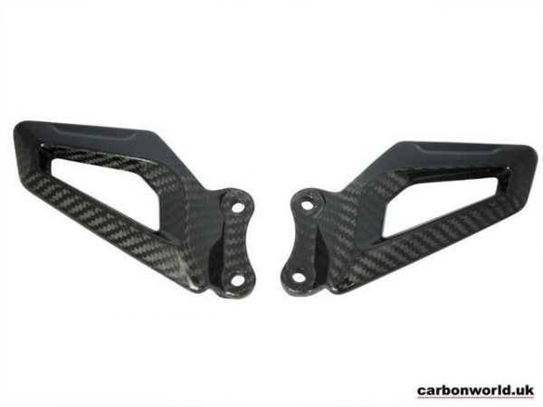 https://shared1.ad-lister.co.uk/UserImages/dccdce45-84a2-4984-a788-dd7d038e16de/Img/carbonworld_bmw/bmw-s1000rr-2019-carbon-heel-guards-by-carbonworld-uk.jpg