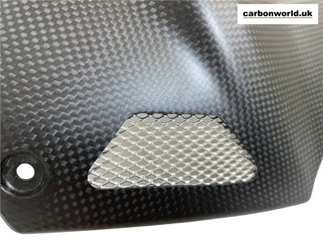 CARBON BATTERY COVER FOR DUCATI PANIGALE V4 2022 ONWARDS (SILVER MESH)