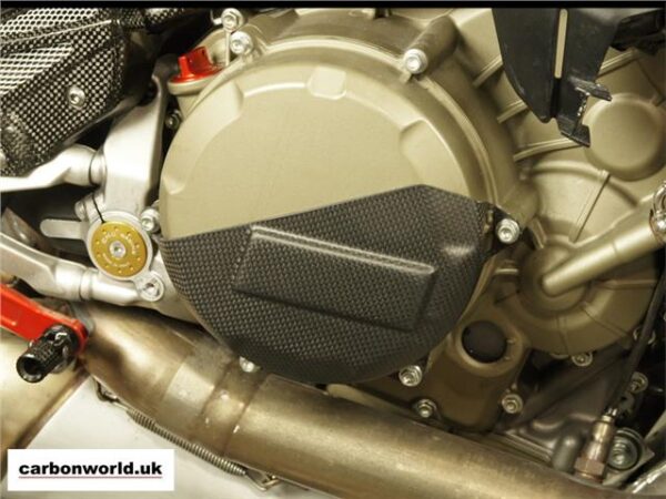 https://shared1.ad-lister.co.uk/UserImages/dccdce45-84a2-4984-a788-dd7d038e16de/Img/carbonworld_ducati_1199/ducati-1199-1299-carbon-clutch-cover-fitted.jpg