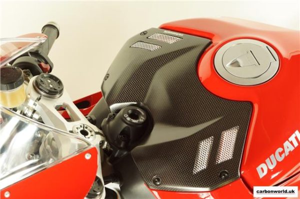 https://shared1.ad-lister.co.uk/UserImages/dccdce45-84a2-4984-a788-dd7d038e16de/Img/carbonworldv4/ducati-vented-carbon-tank-cover-fitted-to-the-panigale-v4-by-carbonworld-uk.jpg