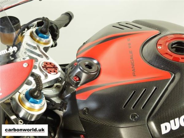 https://shared1.ad-lister.co.uk/UserImages/dccdce45-84a2-4984-a788-dd7d038e16de/Img/carbonworldv4/fitted-tank-cover-and-key-guard-for-panigale-v4-by-carbonworld.jpg